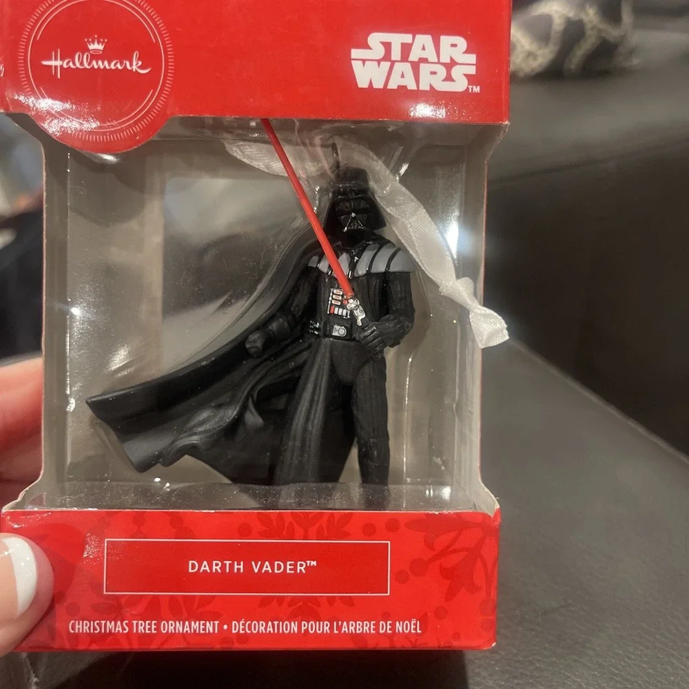 NIB‎ Hallmark Star Wars Darth Vader w/ Light Saber Christmas Holiday Ornament
